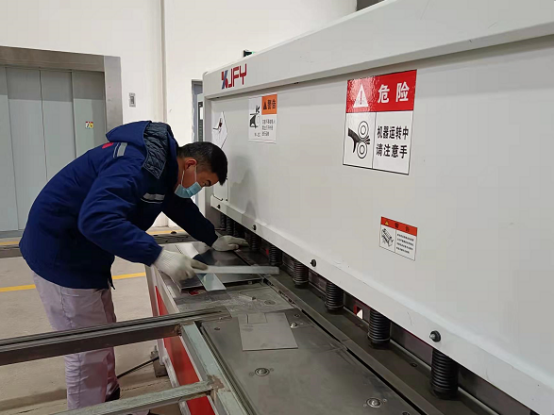 安徽龍和電力集團 以5G網絡為引擎，打造智能配電柜工廠新標桿